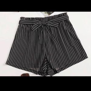 F21 plus size paperbag shorts